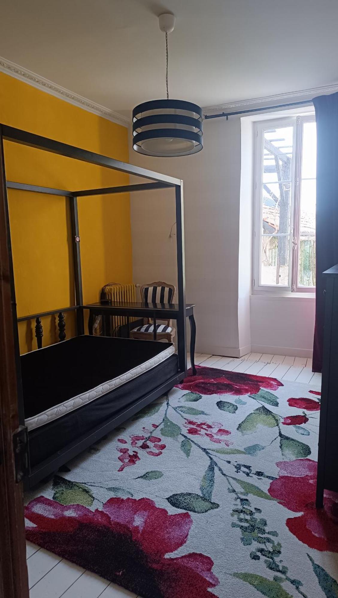 Homestay Buky Palace Pons